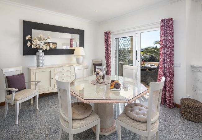 Rijhuis in Carvoeiro - The Palm House - Townhouse at Vale de Milho golf Rijhuis in Carvoeiro - The Palm House - Townhouse at Vale de Milho golf