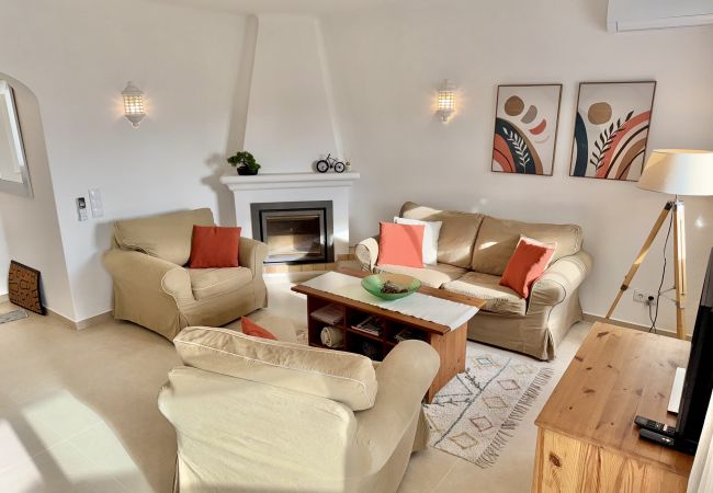 Rijhuis in Carvoeiro - Casa Amira (Colina Branca 14) Rijhuis in Carvoeiro - Casa Amira (Colina Branca 14)