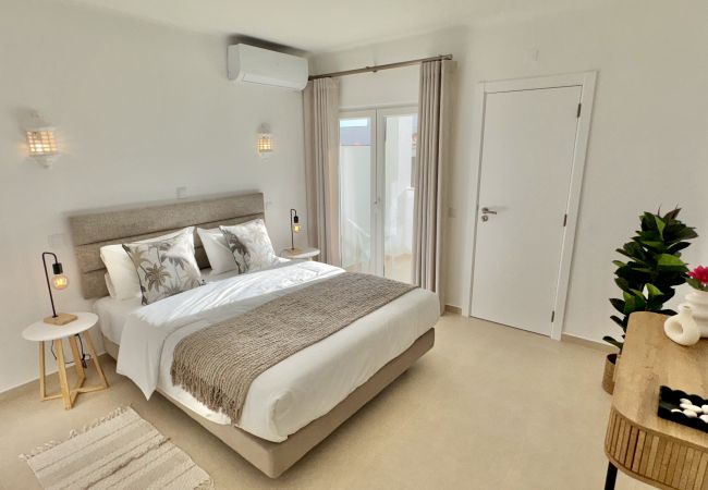 Rijhuis in Carvoeiro - Casa Amira (Colina Branca 14) Rijhuis in Carvoeiro - Casa Amira (Colina Branca 14)