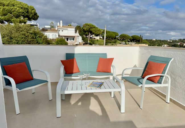 Rijhuis in Carvoeiro - Casa Amira (Colina Branca 14) Rijhuis in Carvoeiro - Casa Amira (Colina Branca 14)