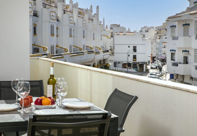 Appartement in Carvoeiro - Casa do Mundo - Apartment in center of Carvoeiro Appartement in Carvoeiro - Casa do Mundo - Apartment in center of Carvoeiro