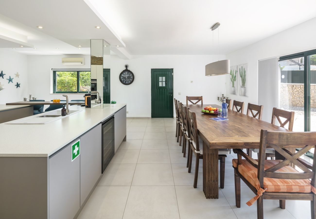 Villa in Carvoeiro - Casa Pondiki - Large villa with private