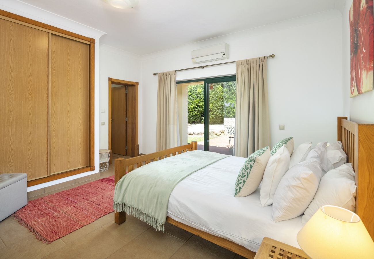 Villa in Carvoeiro - Casa Pondiki - Large villa with private