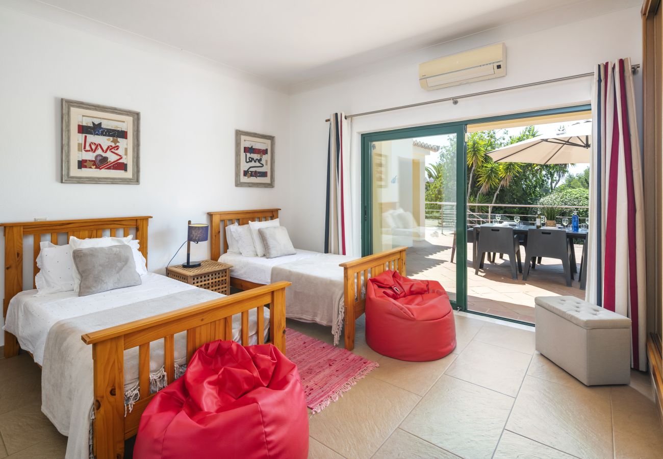 Villa in Carvoeiro - Casa Pondiki - Large villa with private