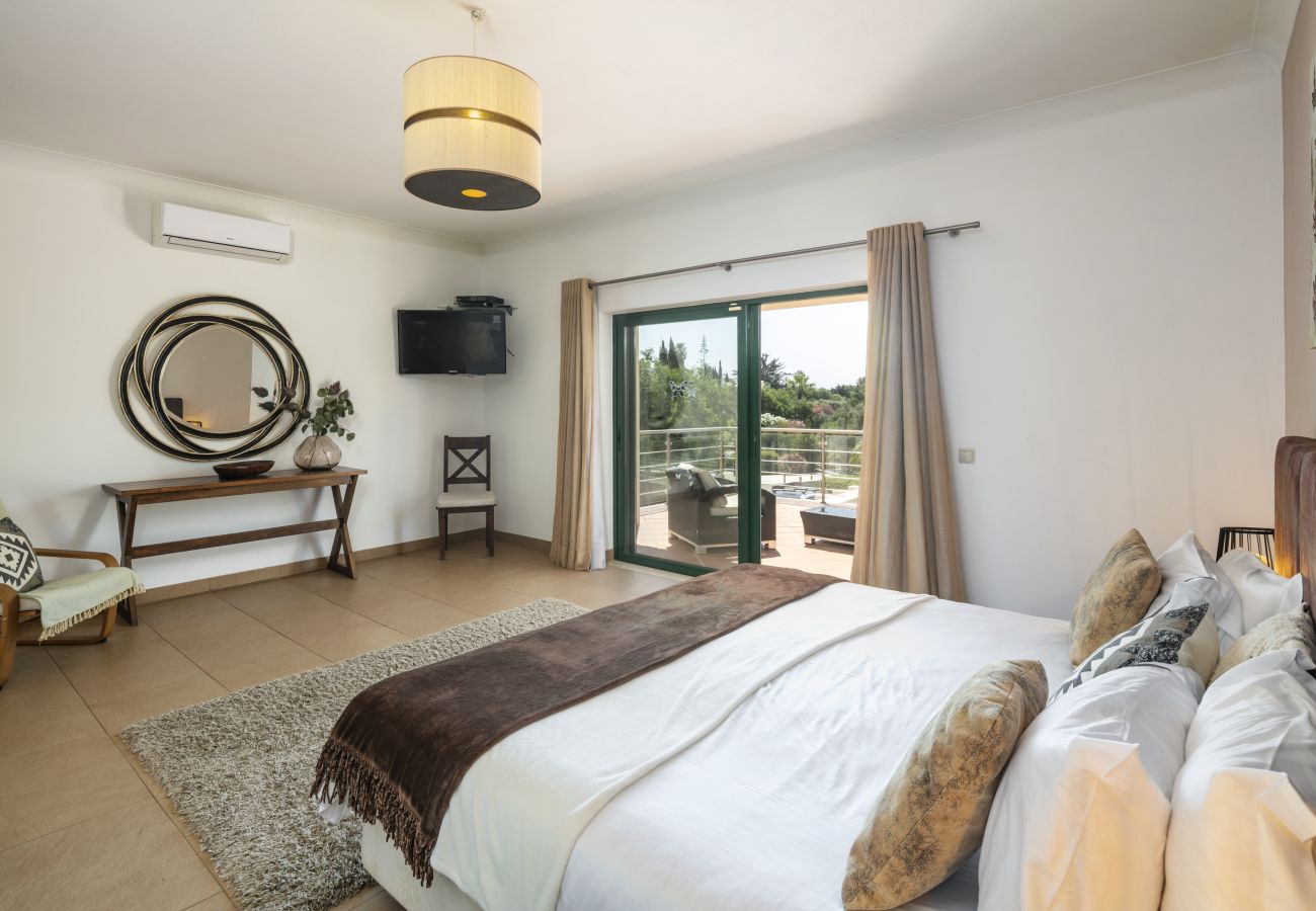 Villa in Carvoeiro - Casa Pondiki - Large villa with private