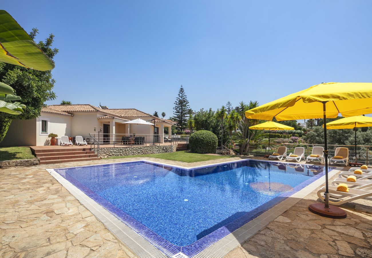 Villa in Carvoeiro - Casa Pondiki - Large villa with private