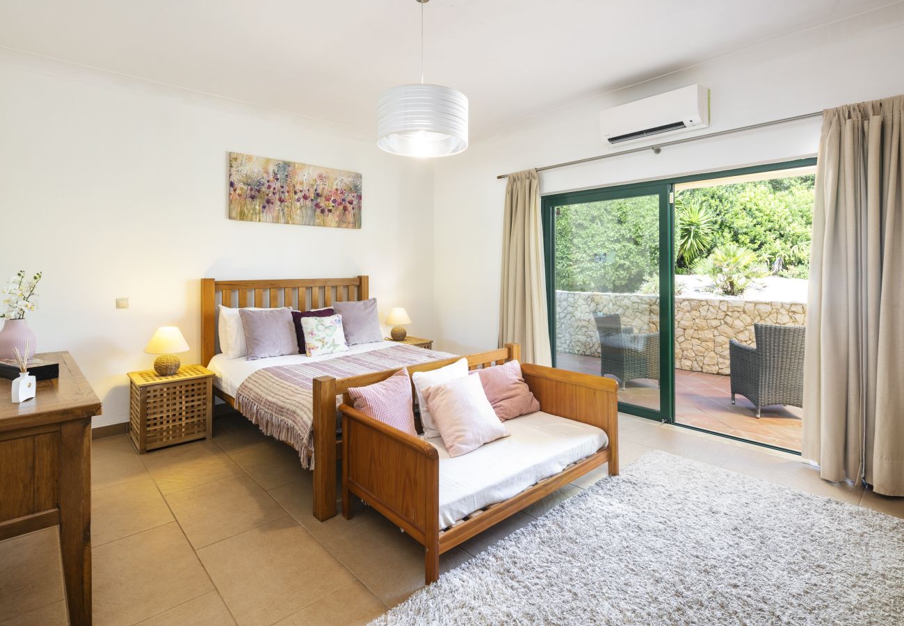 Villa in Carvoeiro - Casa Pondiki - Large villa with private