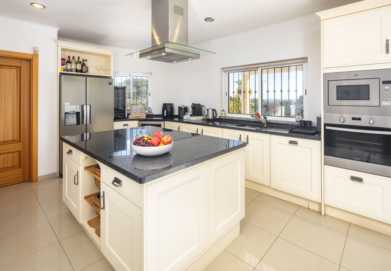 Villa in Porches - Vila Alporchinhos - Large villa close to the beach