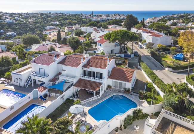 House in Carvoeiro - Casa Sentosa - Family villa in Carvoeiro House in Carvoeiro - Casa Sentosa - Family villa in Carvoeiro