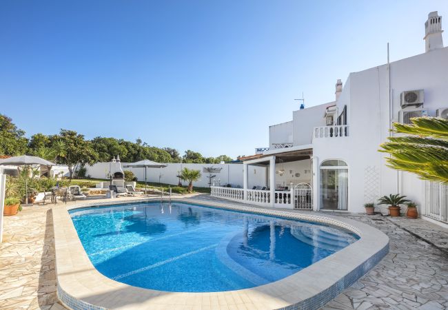House in Carvoeiro - Casa Sentosa - Family villa in Carvoeiro House in Carvoeiro - Casa Sentosa - Family villa in Carvoeiro