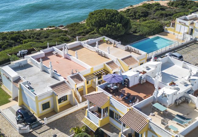 Terraced House in Benagil - 25 Terraços de Benagil (Casa Kusane) Terraced House in Benagil - 25 Terraços de Benagil (Casa Kusane)