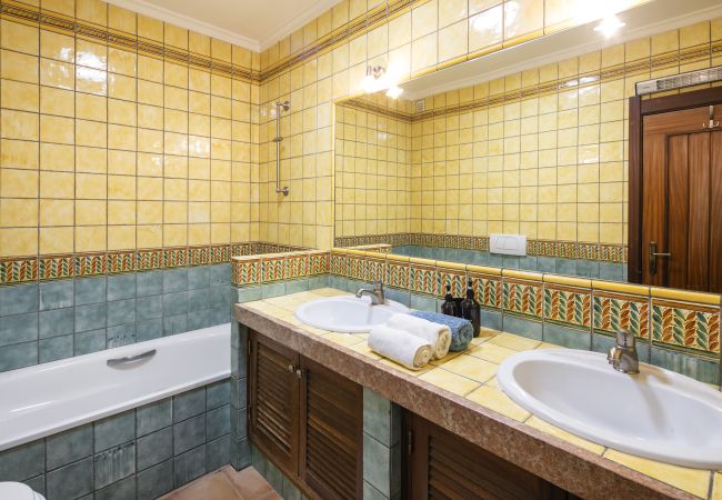 Terraced House in Benagil - 25 Terraços de Benagil (Casa Kusane) Terraced House in Benagil - 25 Terraços de Benagil (Casa Kusane)