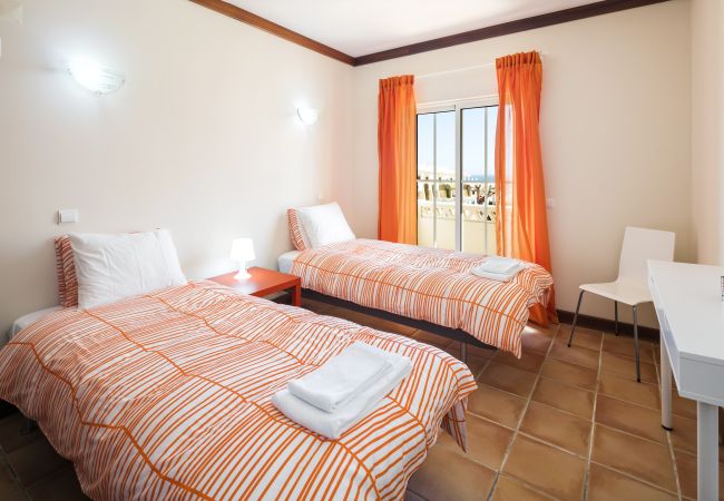 Terraced House in Benagil - 41 Terraços de Benagil (Casa Pedrinho) Terraced House in Benagil - 41 Terraços de Benagil (Casa Pedrinho)