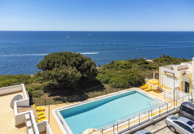 Terraced House in Benagil - 41 Terraços de Benagil (Casa Pedrinho) Terraced House in Benagil - 41 Terraços de Benagil (Casa Pedrinho)