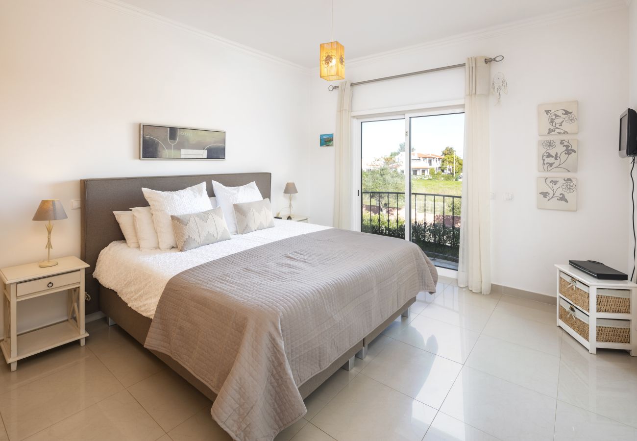 Villa in Porches - Vila Alporchinhos - Large villa close to the beach