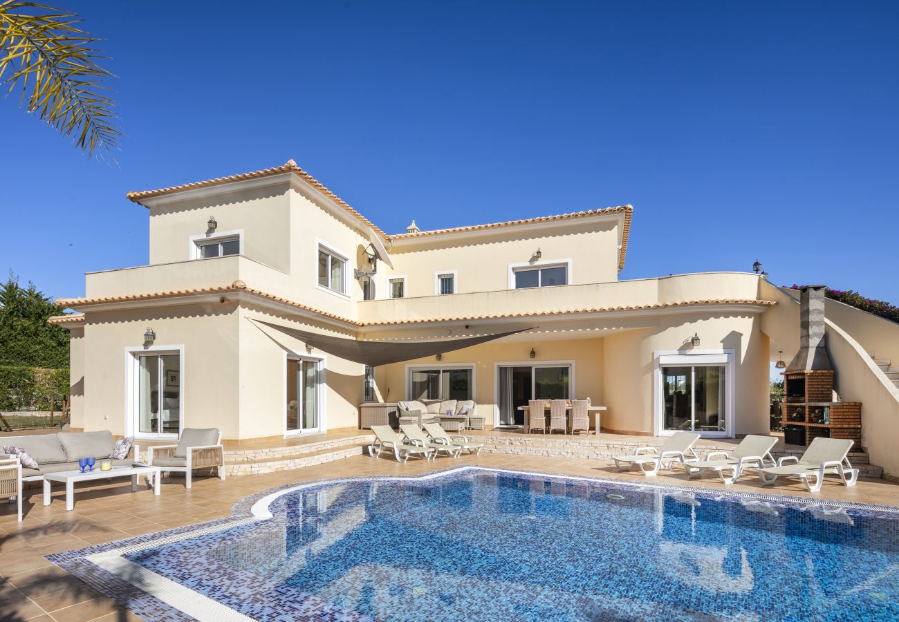 Villa in Porches - Vila Alporchinhos - Large villa close to the beach