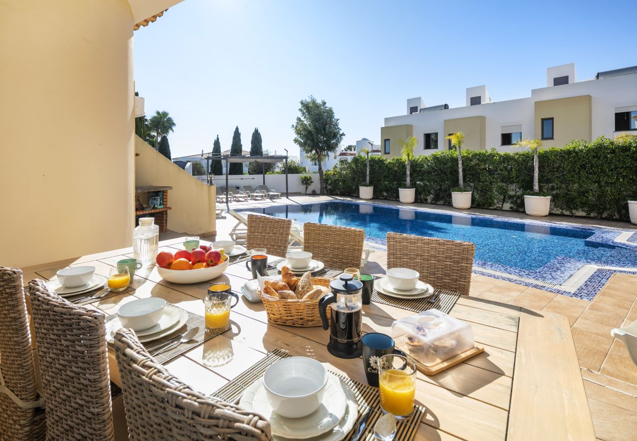 Villa in Porches - Vila Alporchinhos - Large villa close to the beach
